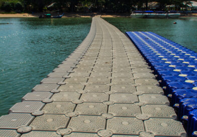 Czym jest rotomolding i jakie ma zastosowania w produkcji tworzyw sztucznych?